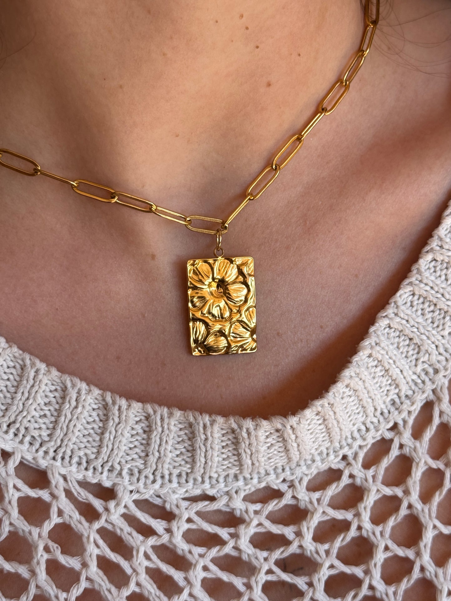 COLLIER FLEURI